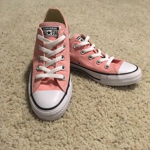 BRAND NEW, NEVER WORN!! Pink Converse. Size 6.